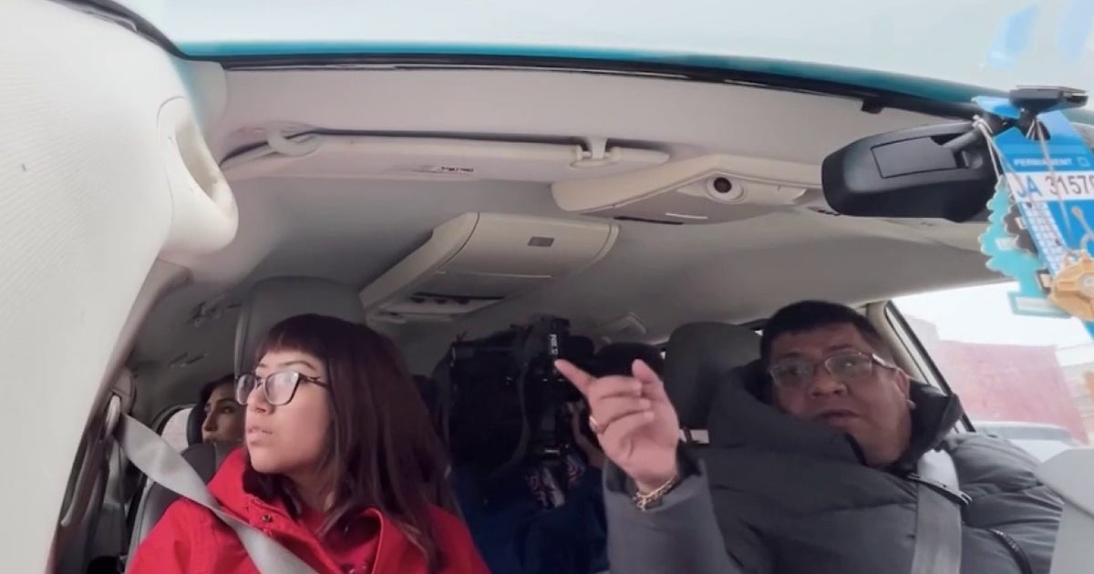 Chicago volunteers patrol Little Village streets, warning neighbors of ICE activity