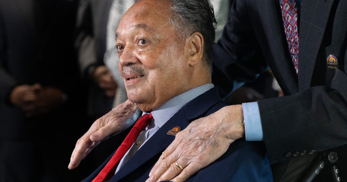 Tributes pour in for Jesse Jackson in Chicago