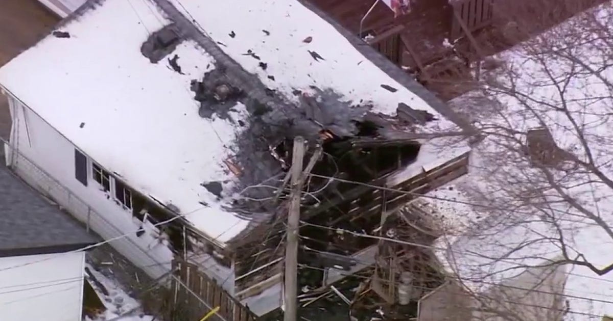 Neighbor rescues woman from Arlington Heights house fire with ...