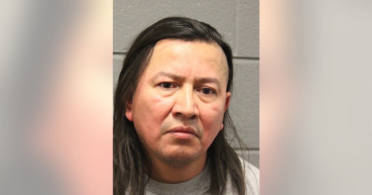 Chicago man arrested two months after Little Village stabbing | FOX 32 ...