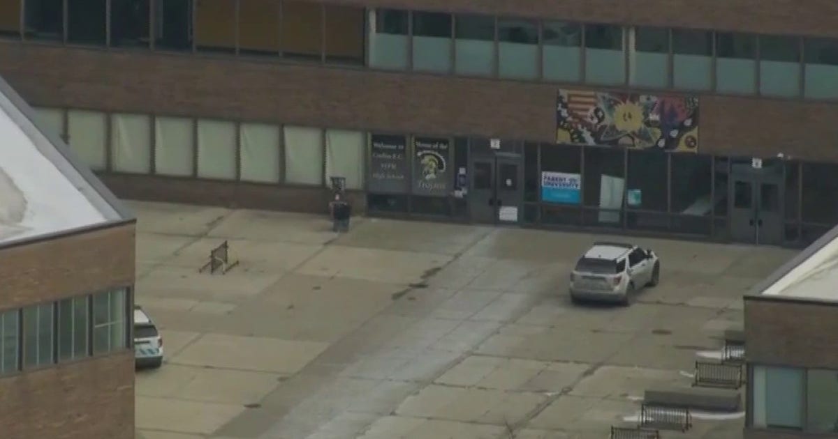 Multiple people taken to hospital after fight involving pepper spray at ...