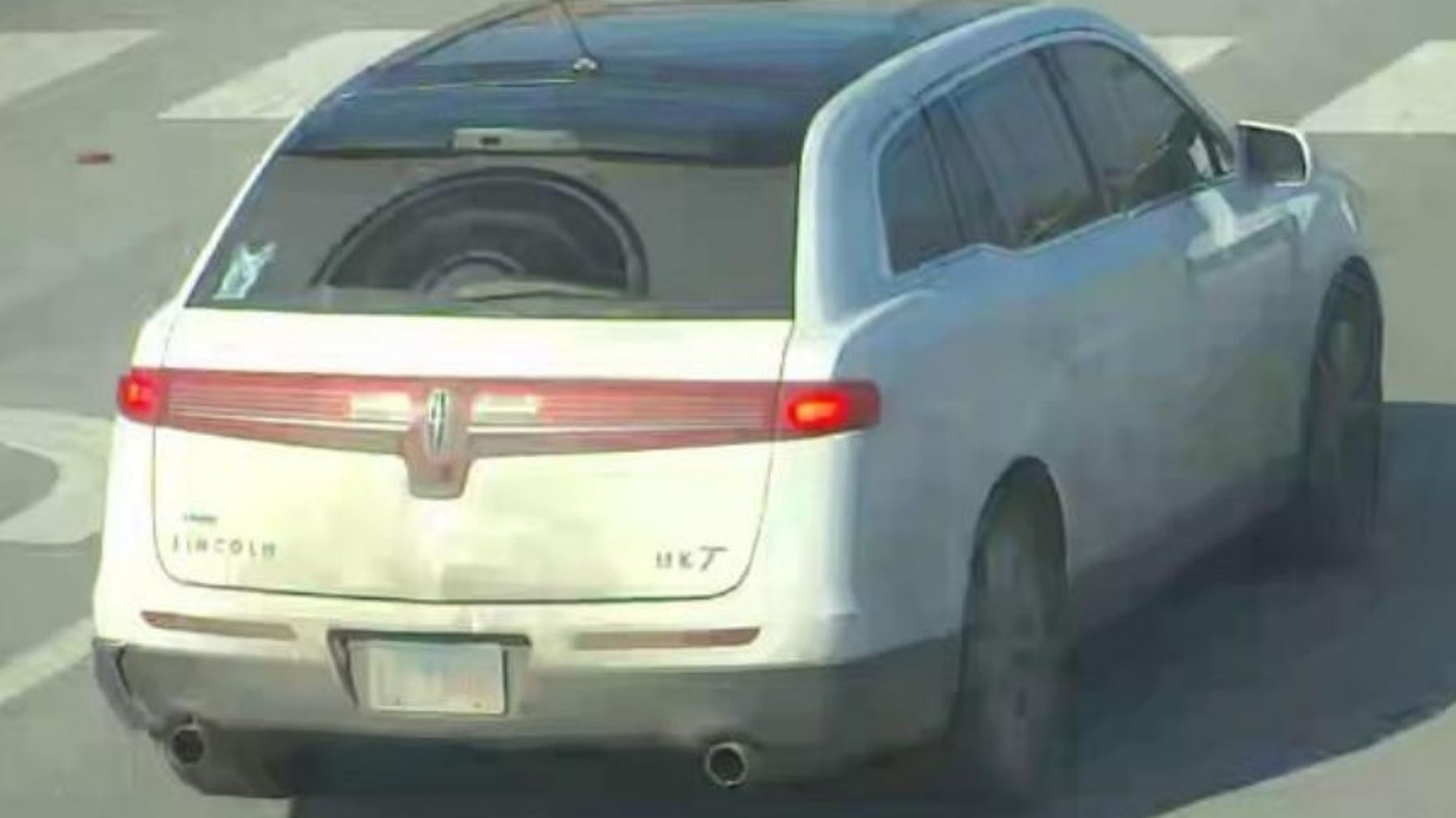 Chicago police seek car that hit, injured teen, young girl on South Side