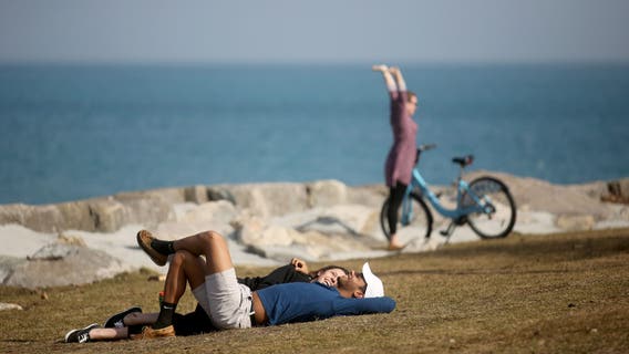 Chicago weather: Warm, windy Friday gives way to colder weekend