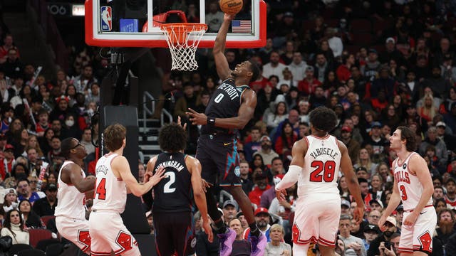 Duren with 26 points, 13 rebounds in return, Pistons top Bulls 126-110 for 5th straight win