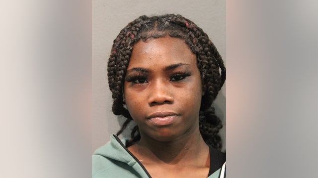 Chicago woman arrested nearly two weeks after 3 stabbed, including teen