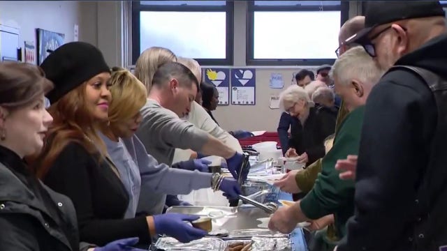 Fundraiser helps replace bulletproof vests for Chicago Police