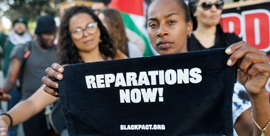 Chicago reparations advocates say federal gov morally owes '7 quadrillion dollars' in slave labor