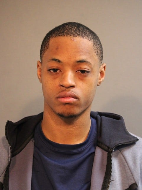 Chicago man arrested 20 minutes after South Loop armed robbery