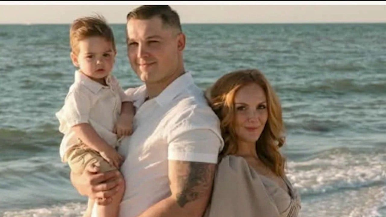 Chicago firefighter dies from injuries suffered battling North Side fire