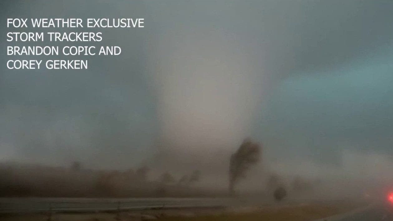 Four tornadoes tore through Illinois, NW Indiana during severe storm, NWS says