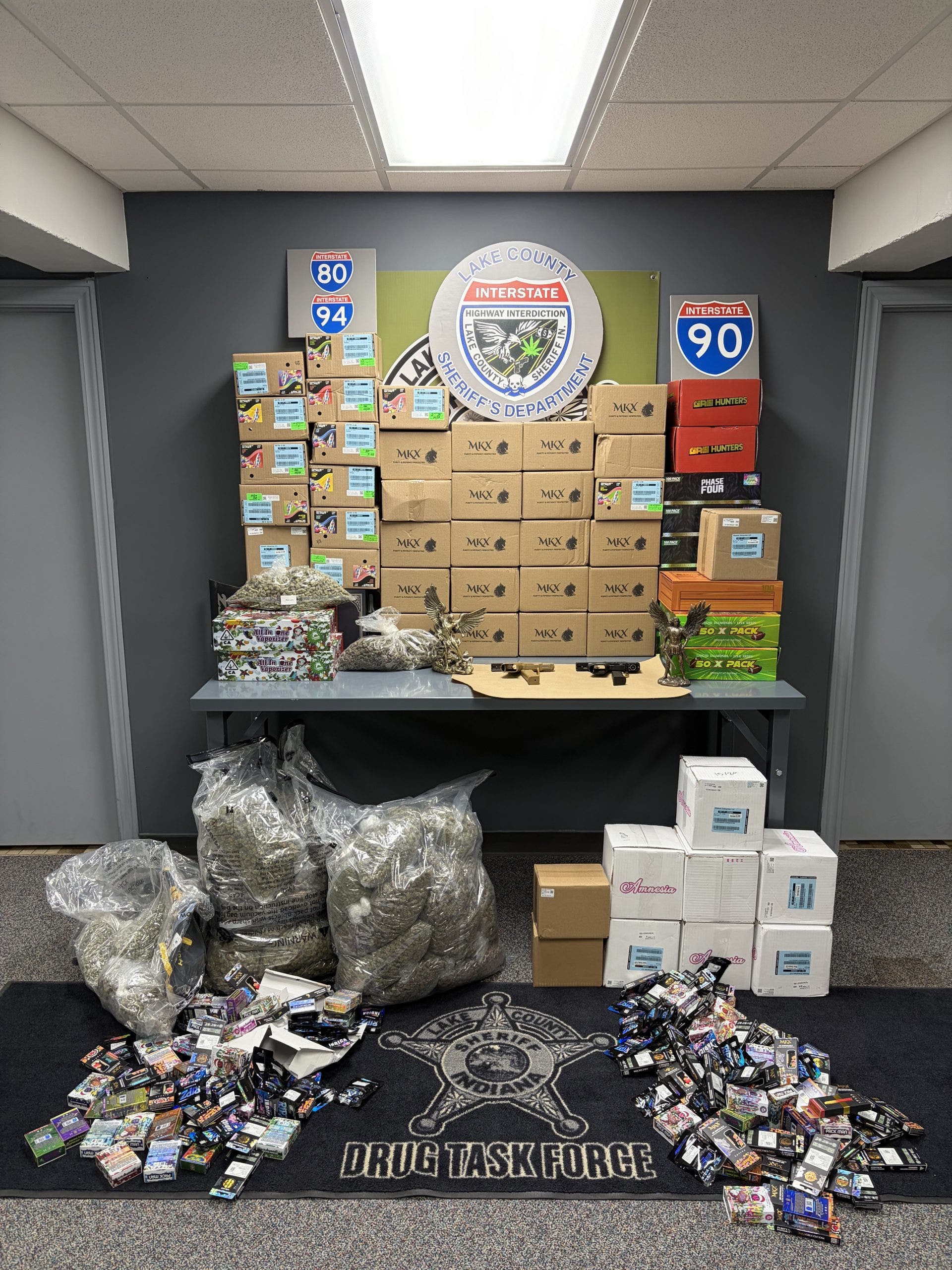 100 pounds of marijuana, 10K THC vapes seized after chase in Indiana: officials
