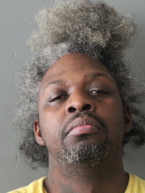 Chicago man arrested minutes after South Side stabbing
