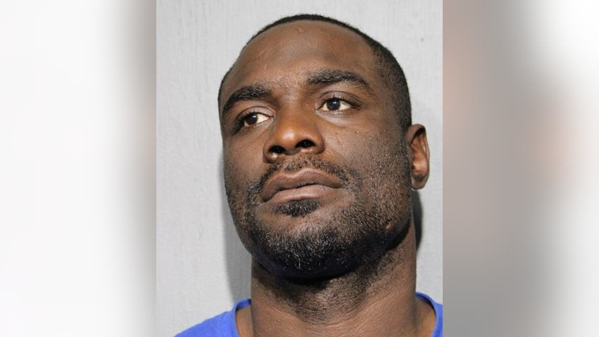 Scooter-riding gunman charged with attempted murder after shooting at CPD officer: police