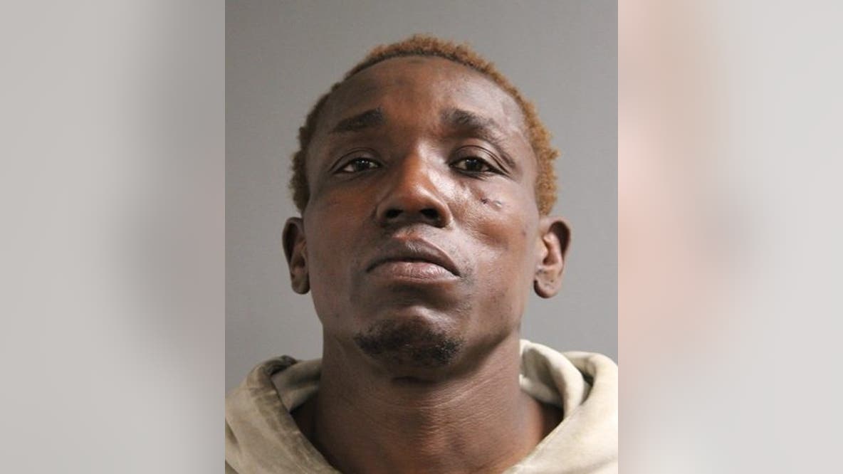 Man charged in attempted sexual assault of woman near downtown Chicago parking garage