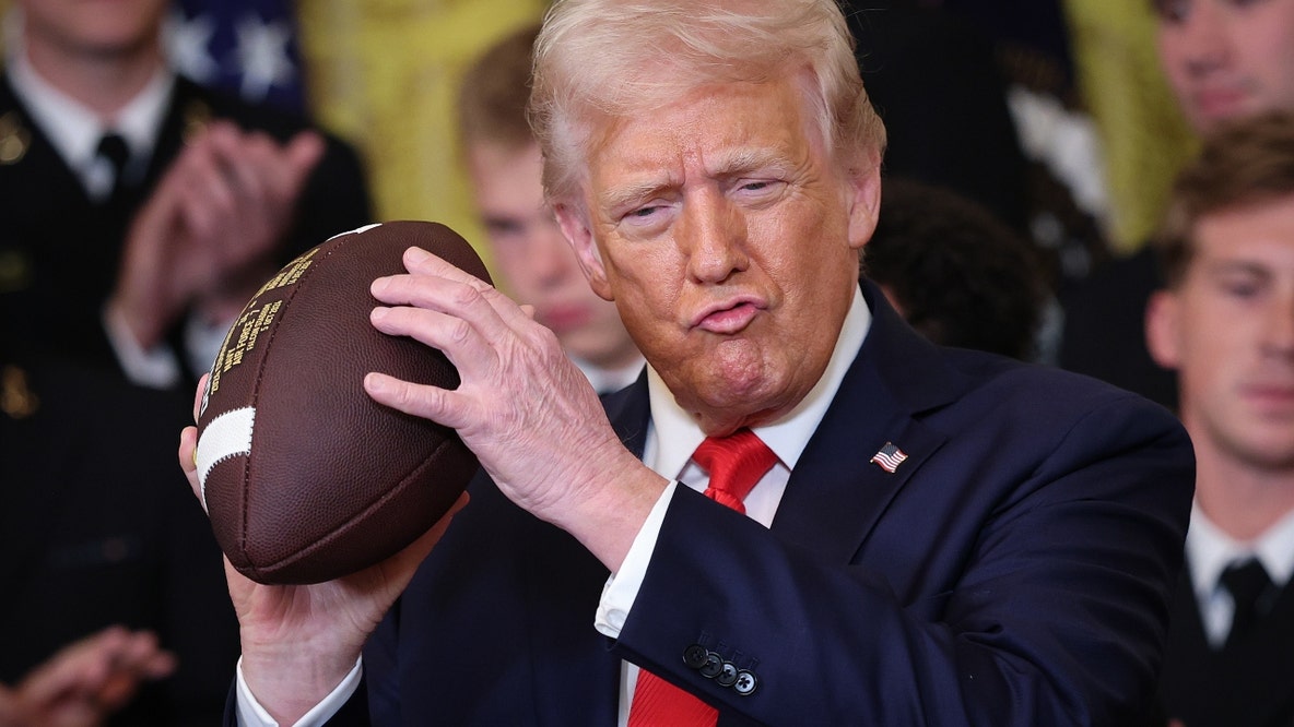Trump targets NIL pay in college sports as athletes cash in: Telander