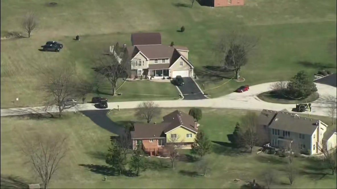 3 found dead in suburban Chicago home, homicide investigation underway