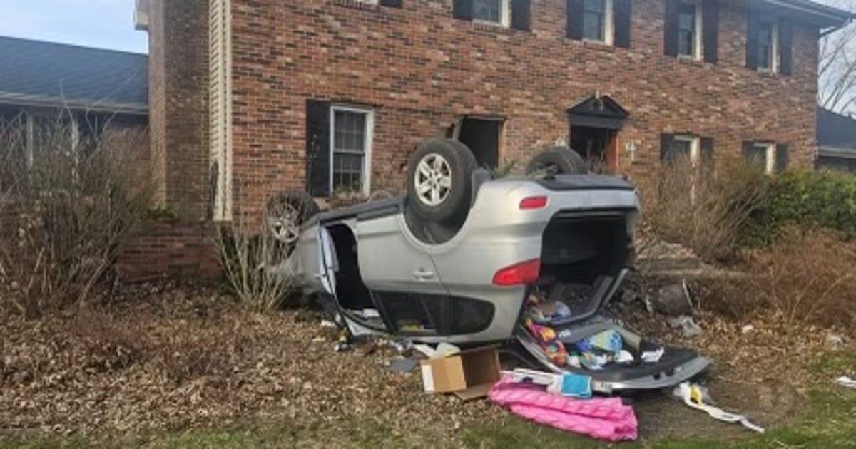 SUV crashes into northwest Indiana home, rolls over | FOX 32 Chicago