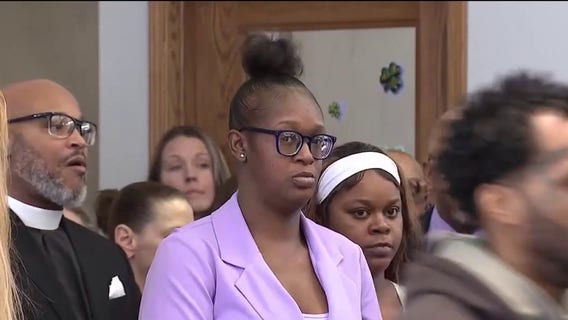 Chicago woman charged with murder in boyfriend's death seeks case dismissal