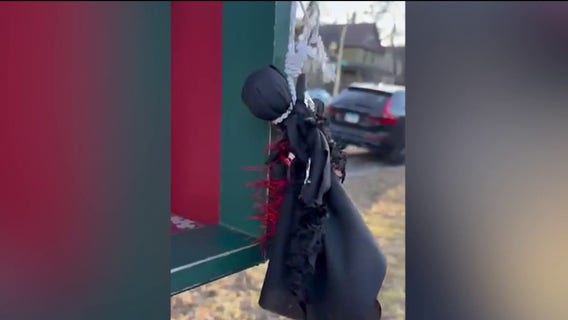 Figure hanging from noose found on Chicago little free library box
