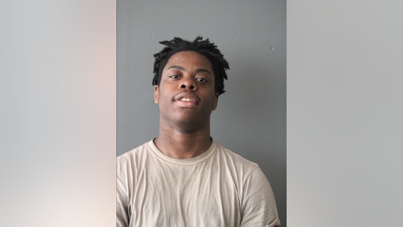 CTA Red Line station shooting: 18-year-old suspect charged after 2 injured