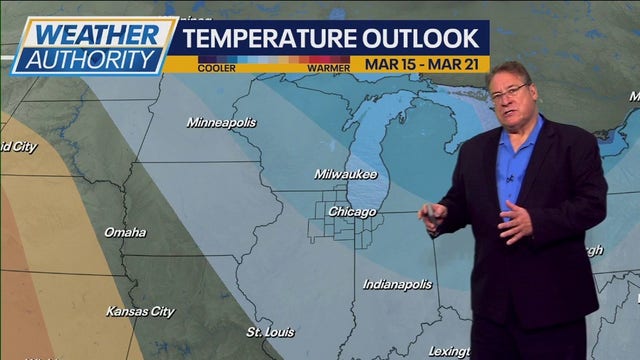 Chicago weather: As rain moves out, clouds and mild temps remain