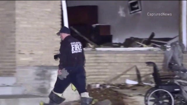Man found dead after early morning house fire on Chicago's South Side