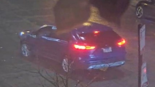 Chicago police seek driver in Fulton Market hit-and-run that seriously injured pedestrian
