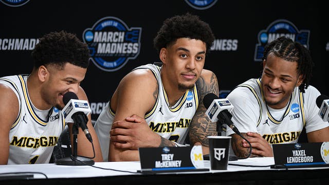 A Michigan superstar, and an old ball coach: Top performers from the Sweet Sixteen at the United Center