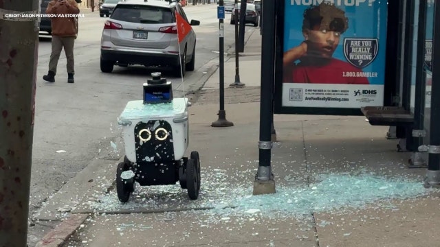 Viral videos show Chicago delivery robots after shattering glass at CTA bus shelters