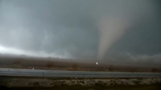 Large tornado tears through Kankakee Co, NW Indiana; minor injuries reported