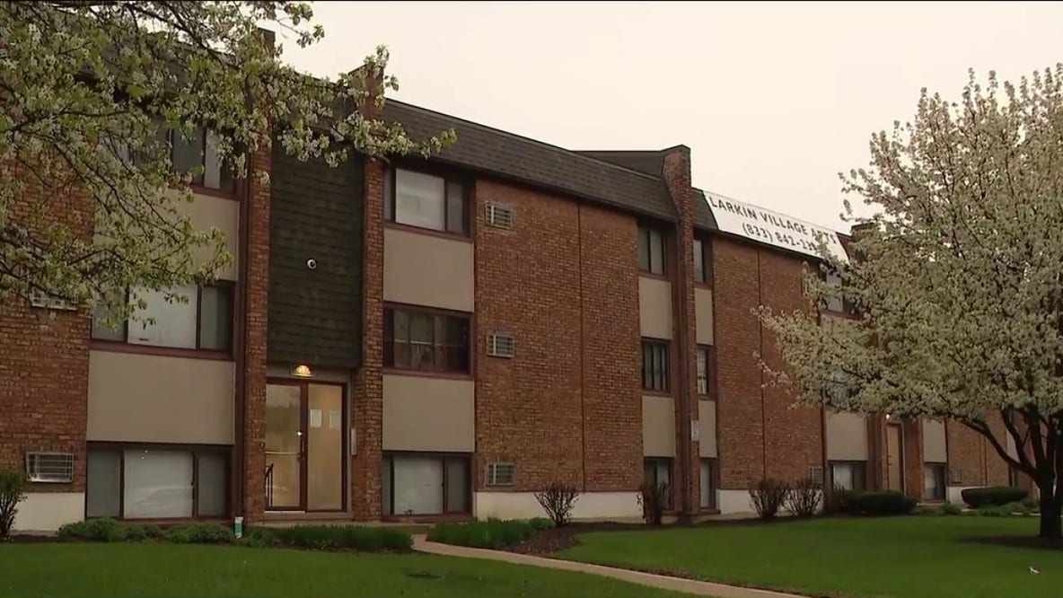 3 teens shot at Joliet apartment complex, 2 in critical condition; another boy arrested: police
