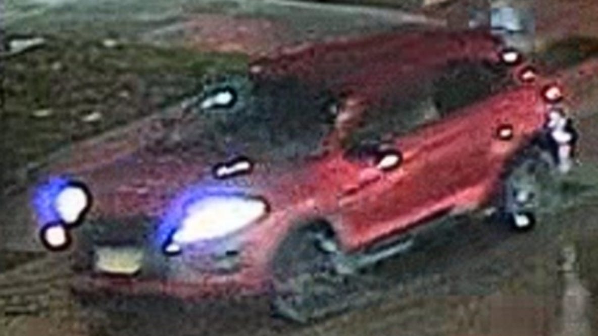 Police search for red SUV in fatal South Chicago hit-and-run