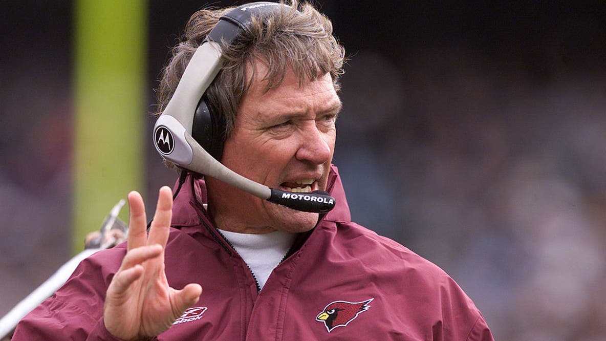 Dave McGinnis, long-time NFL coach who was wrongly announced as Chicago Bears head coach, dies at 74