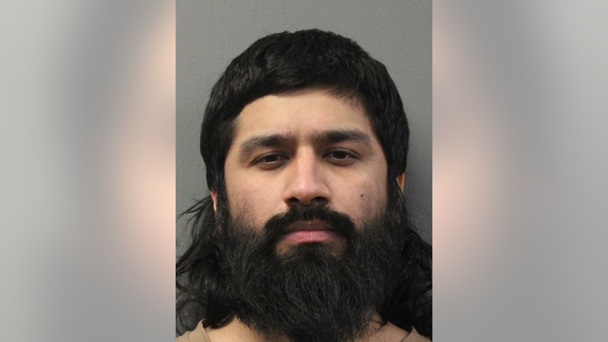 Chicago man charged in Humboldt Park murder of 30-year-old: police