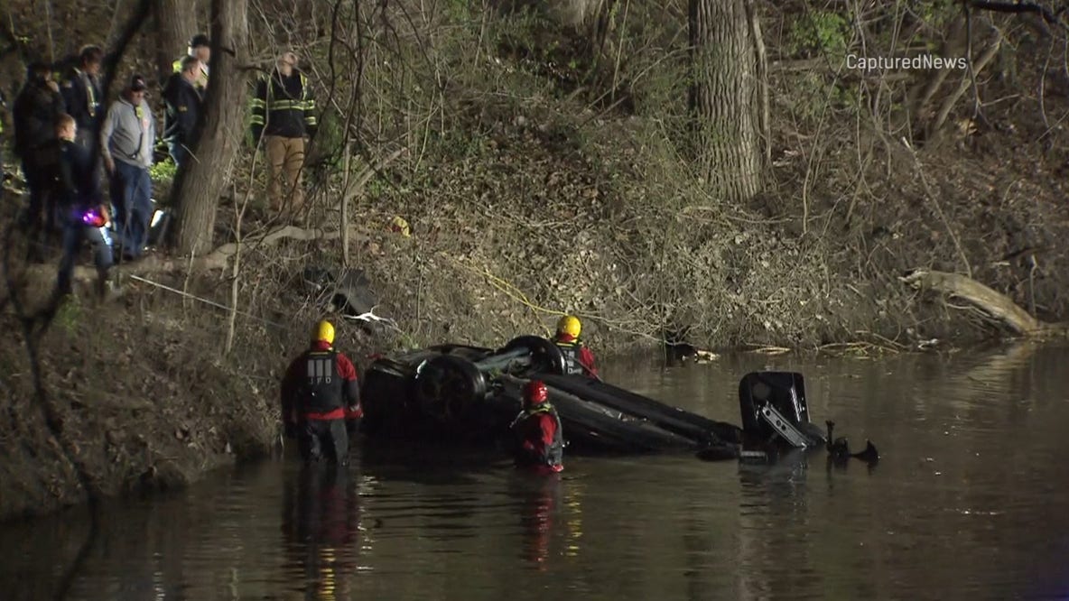 Driver dies after car flips into Morris creek, police say