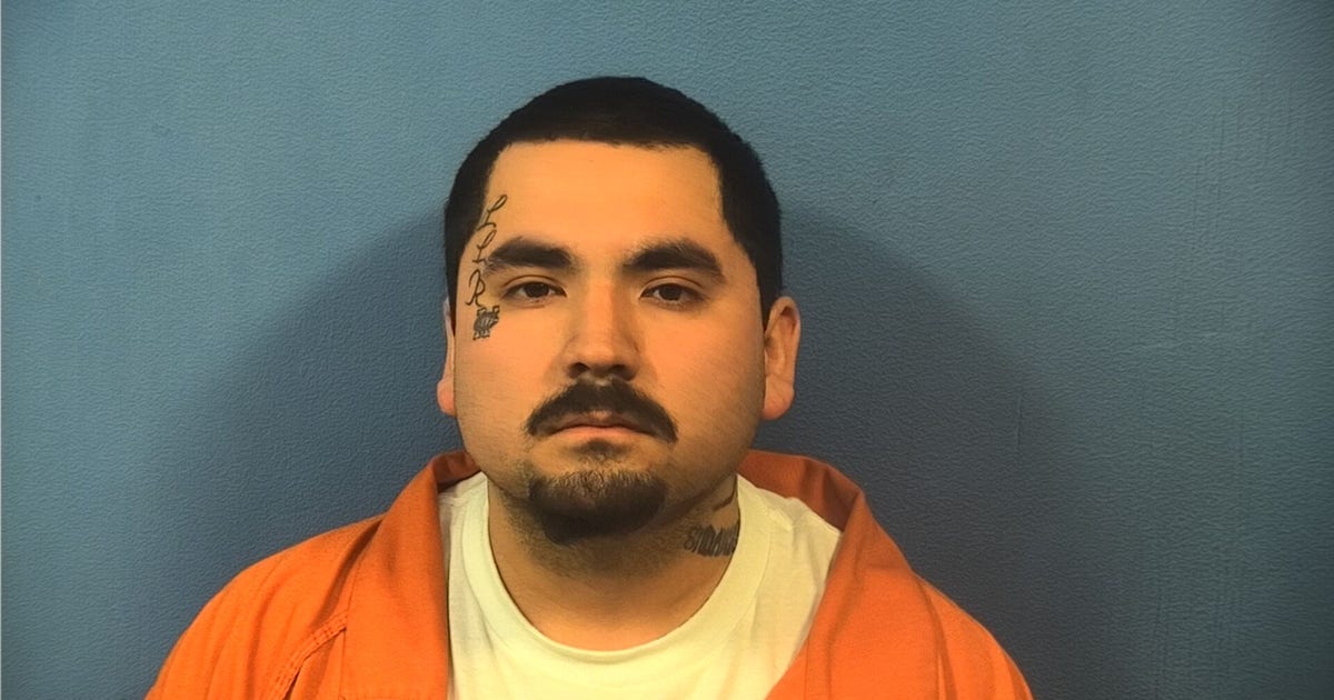 West Chicago man charged after 100 mph police chase with loaded gun: police