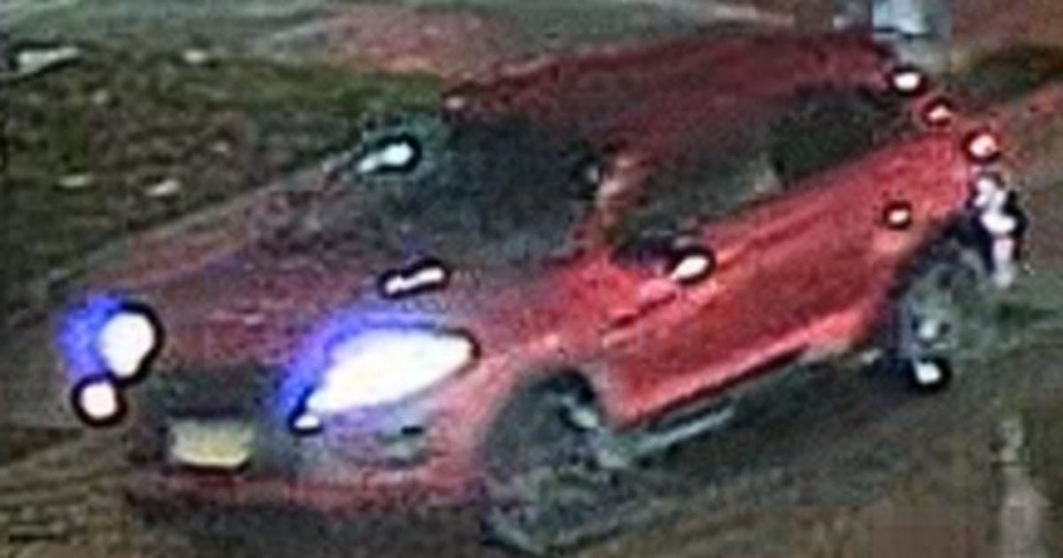 Police search for red SUV in fatal South Chicago hit-and-run | FOX 32 ...
