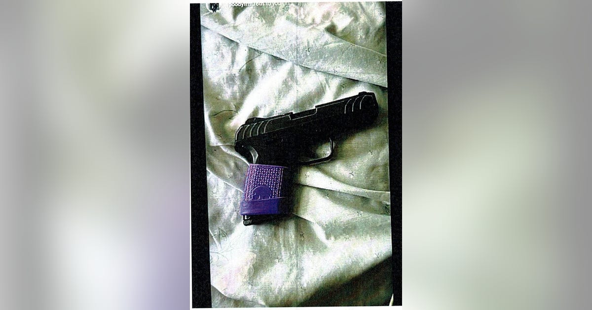 Three charged in attempted robbery of undercover federal agent in Chicago: authorities