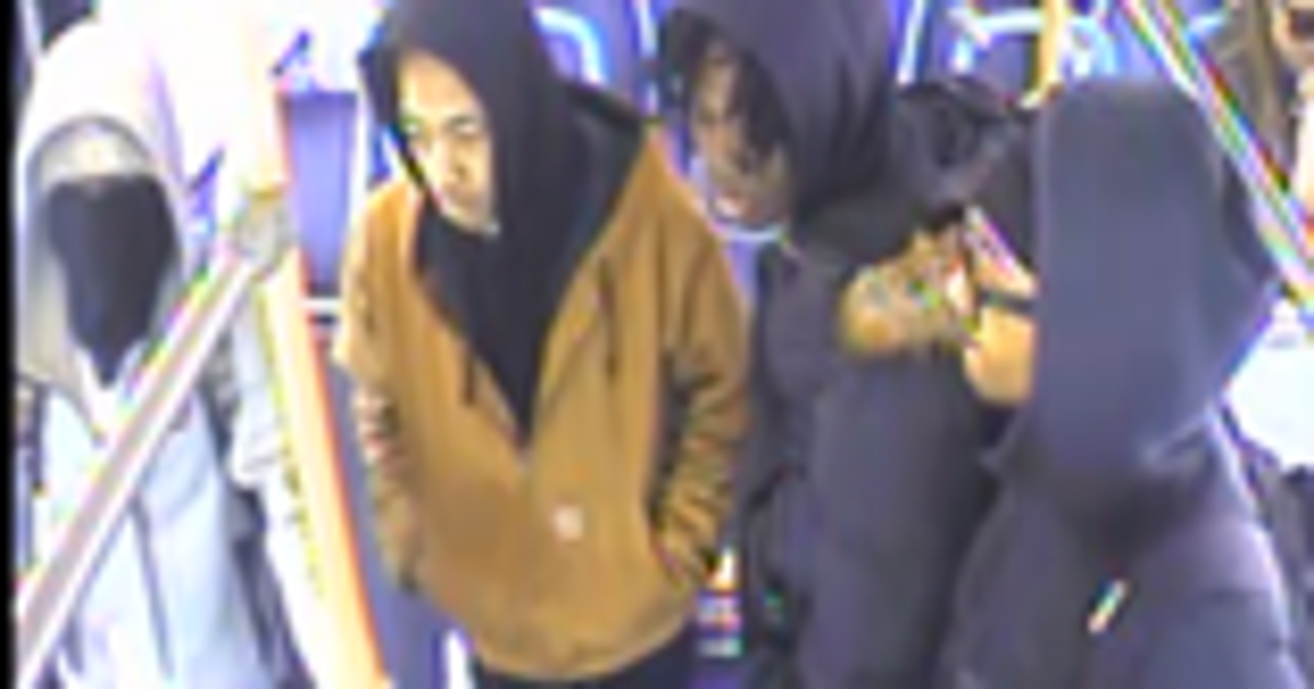 4 suspects wanted after attempted robbery on CTA bus in Belmont Central ...