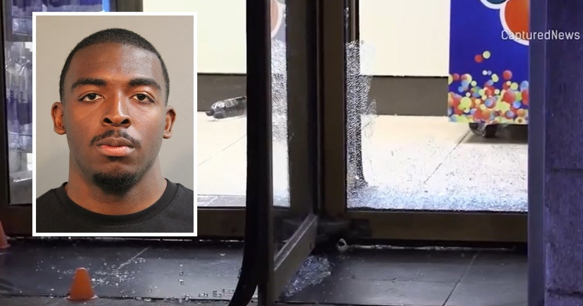 Oak Lawn man charged in Chicago shooting after 7-Eleven robbery | FOX ...