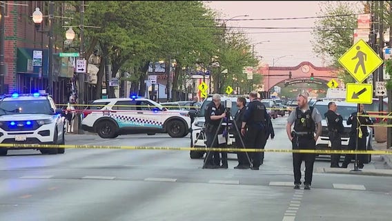 Man killed, 3 women hospitalized after Little Village shooting, police say