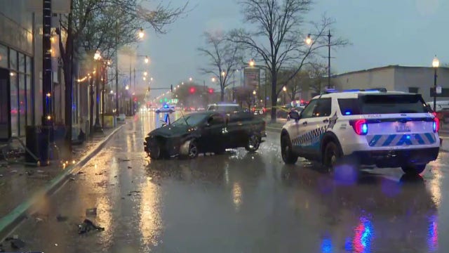 4 arrested after stolen car crashes during Chicago police chase on NW Side
