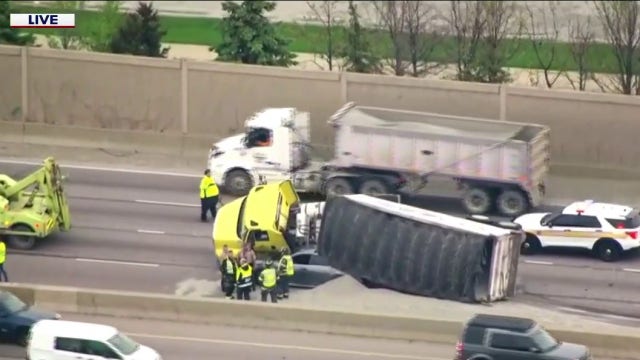 Dump truck overturned on I-290 in Chicago’s west suburbs, 1 hurt, police say