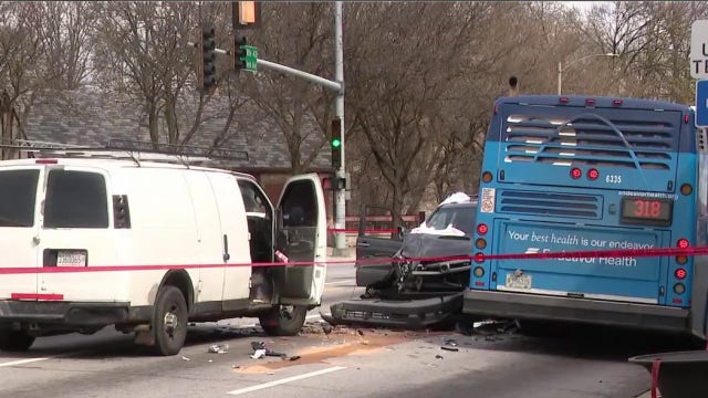 Driver found fatally shot after Oak Park crash injures 14 others: officials