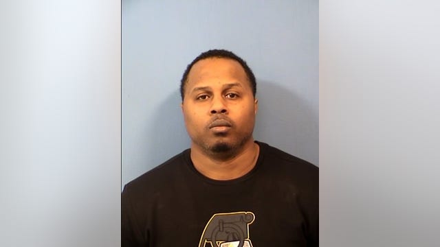 Suburban Chicago man sentenced for firing machine gun during drug deal, prosecutors say