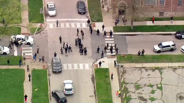 Teen girls in custody after attacking Cook County sheriff’s officers, police say