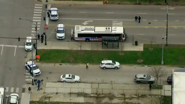 Woman shot while riding CTA bus on Chicago's South Side, police say