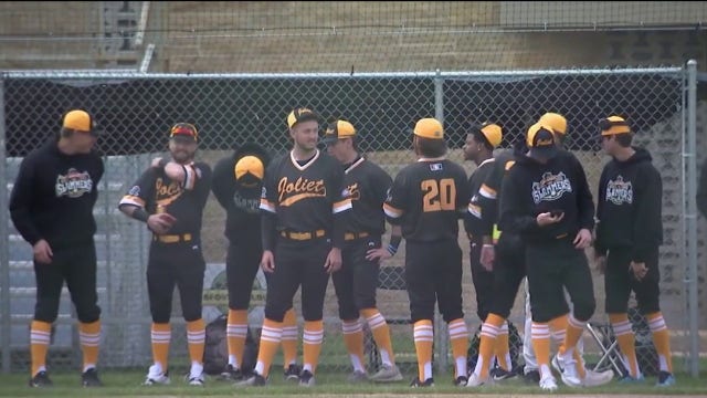 Slammers bring baseball back to Old Joliet Prison for Route 66 Centennial kickoff