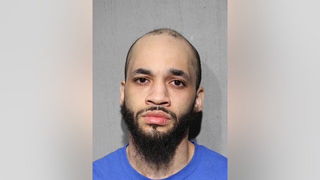Chicago man turns self in after woman found dead in South Side home, police say