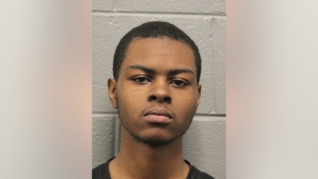 Chicago man arrested hours after woman carjacked at gunpoint